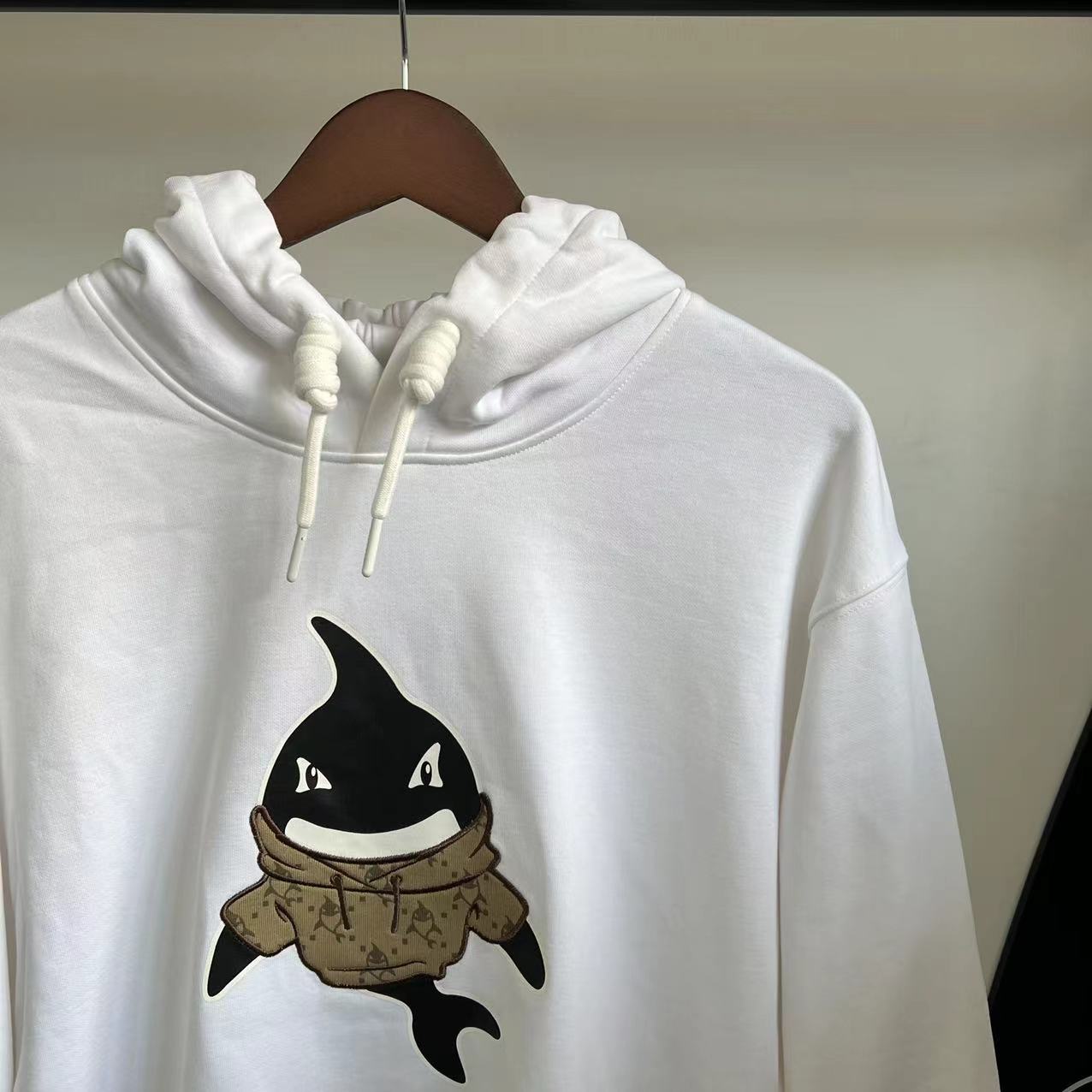 潮牌情侣款卡通鲨鱼印花休闲连帽卫衣 31007（微瑕疵 介意勿拍）