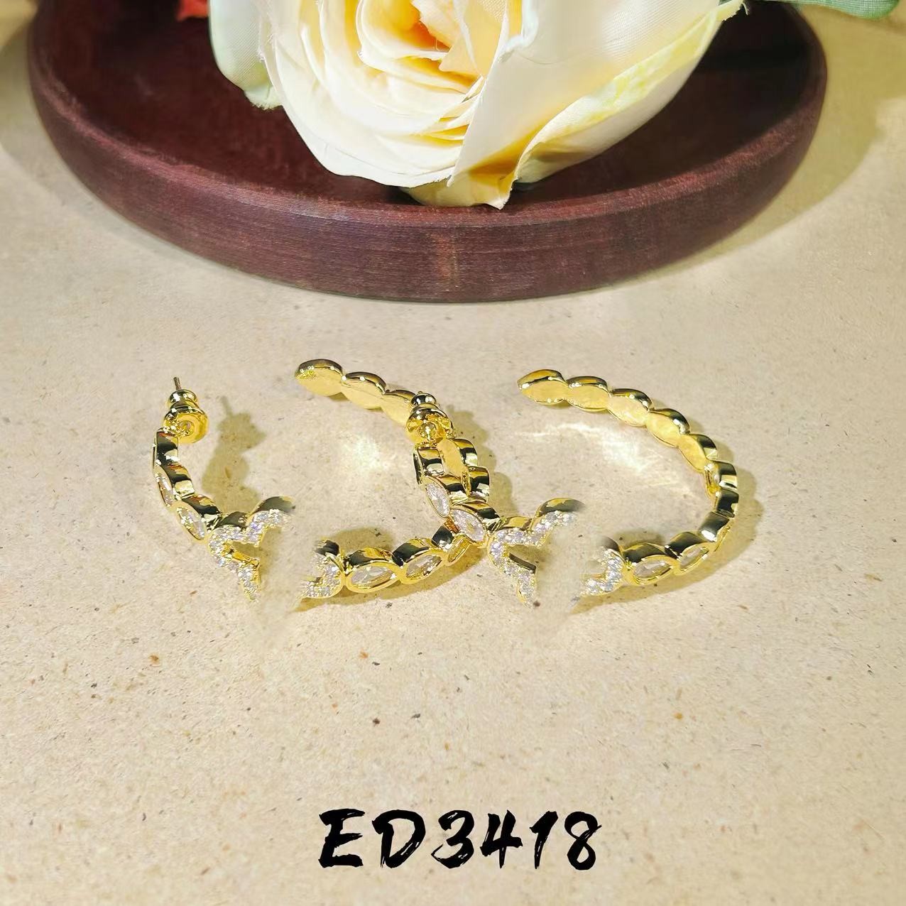 铜合金耳饰 气质轻奢时尚百搭小众简约素圈镶嵌ed3418