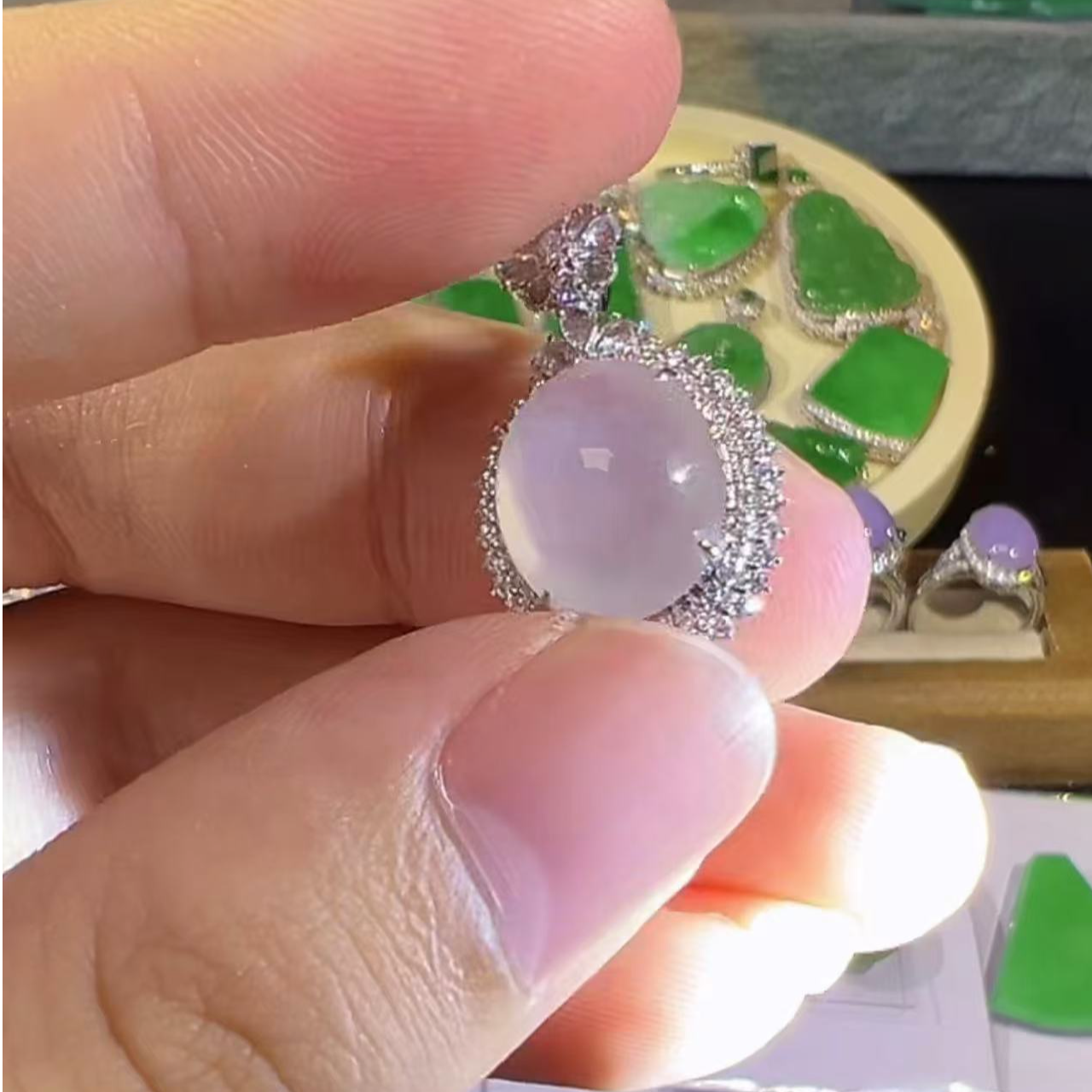 天然缅甸翡翠吊坠