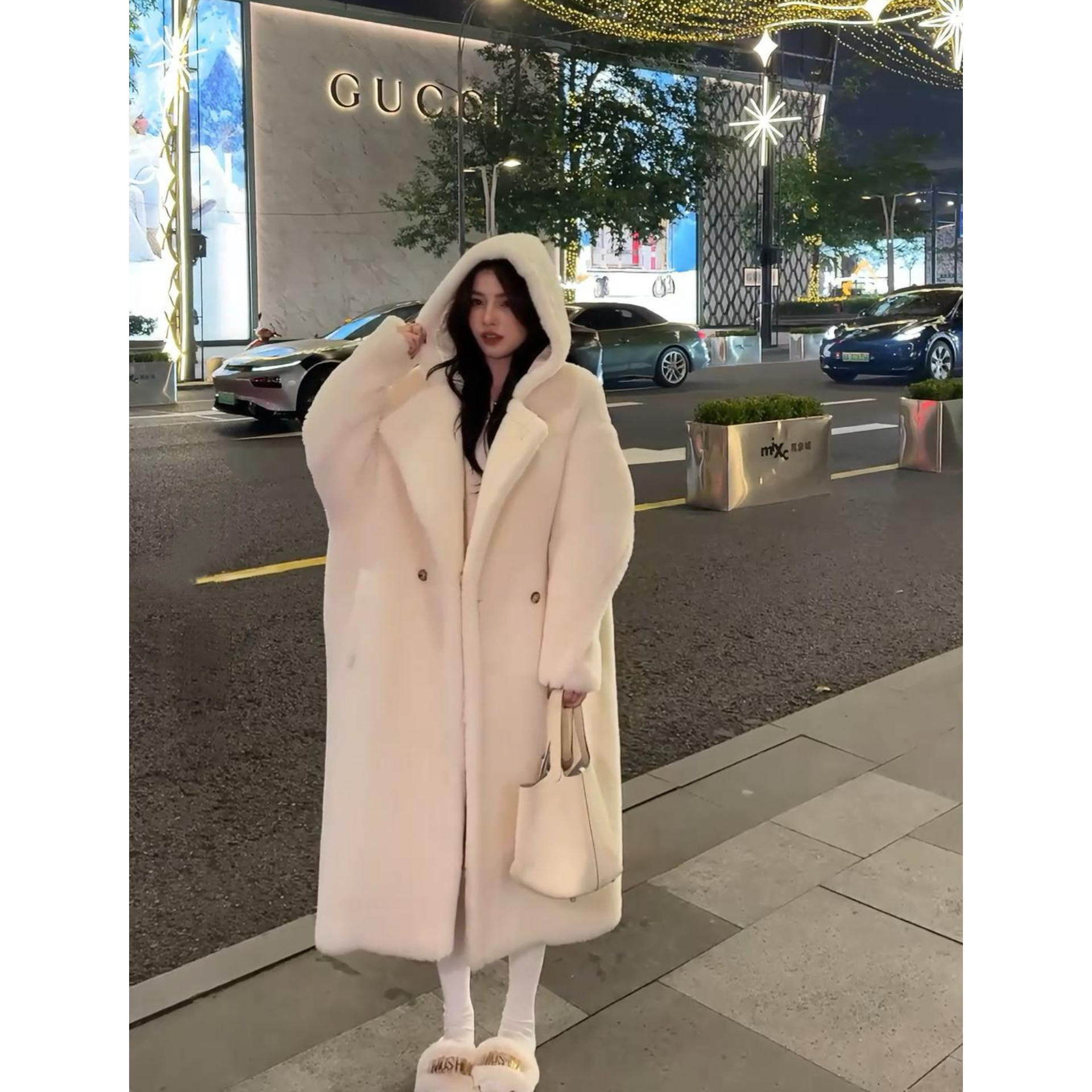 JiuChic新款连帽款泰迪熊长款羊驼毛廓形外套大衣加厚洋气时尚