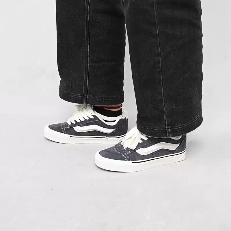 Vans范斯新款Old Skool男女低帮经典复古运动休闲板鞋VN000CS0BGF