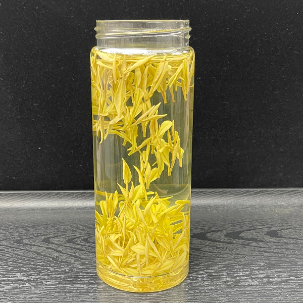 明前大熊猫奶白黄金芽奶香直条传统工艺头春SN650 125g/250g/500g