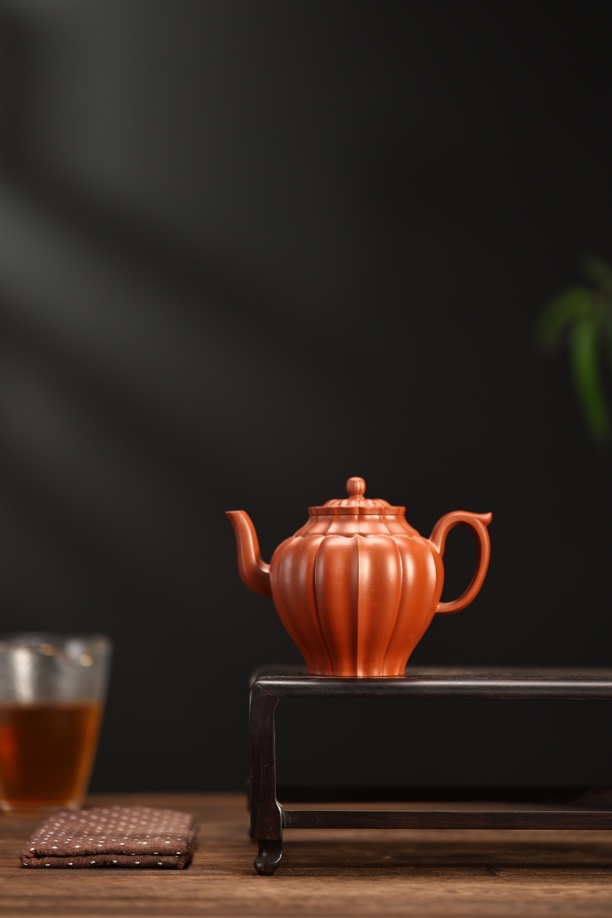 宫灯180c(阿青亲作)纯手工朱泥金奖