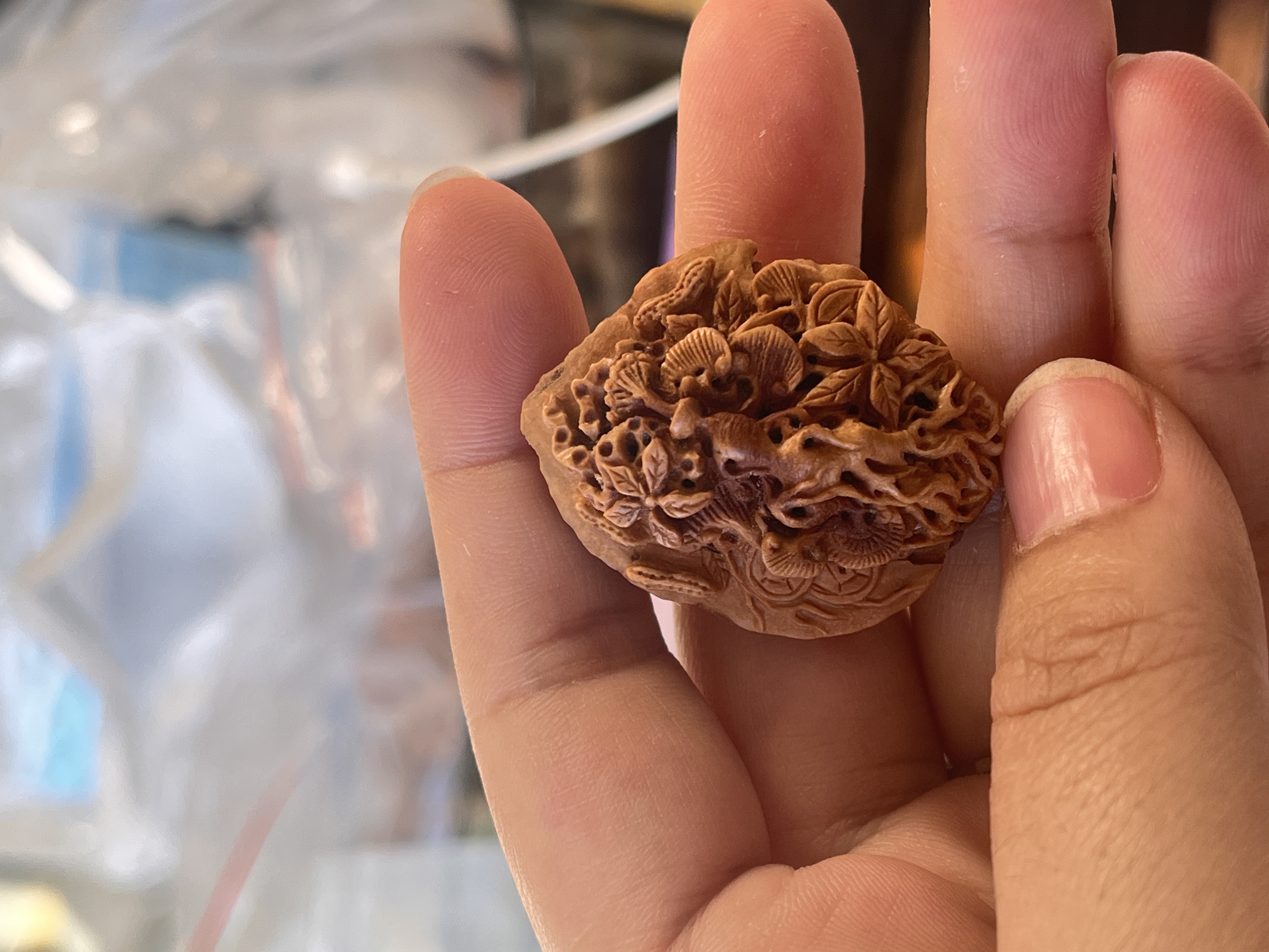 徒弟芊昱雕刻人生如意