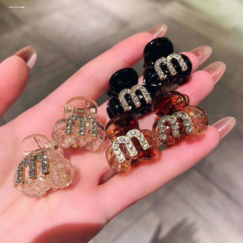 M迷你小抓夹显白发夹气质设计小众甜妹搭边少女新款头饰百搭质感
