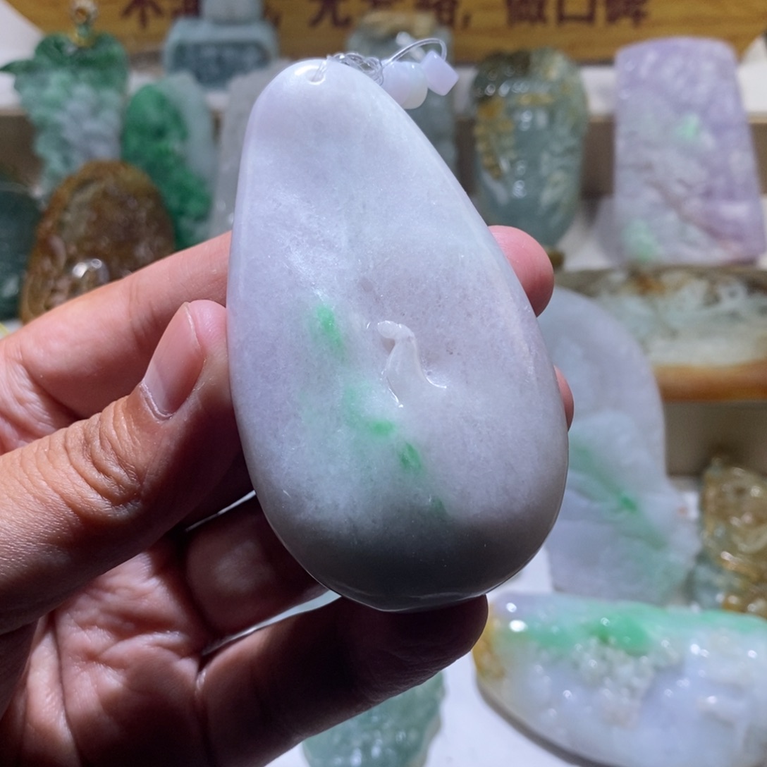 翡翠颈饰未镶嵌悟道