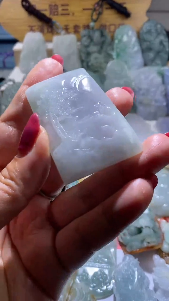 【闪购商品】翡翠挂件未镶嵌山水