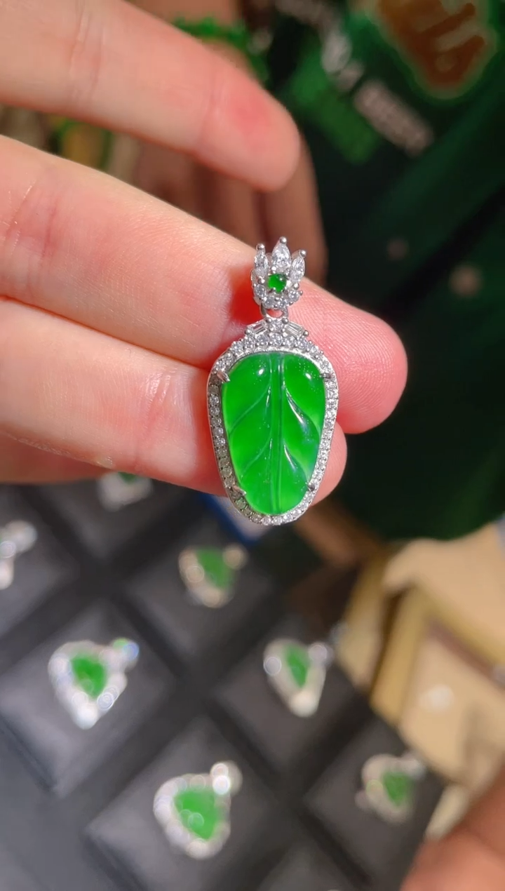 【闪购商品】翡翠吊坠银S925镶嵌30061天然翡翠A货吊坠多样性发