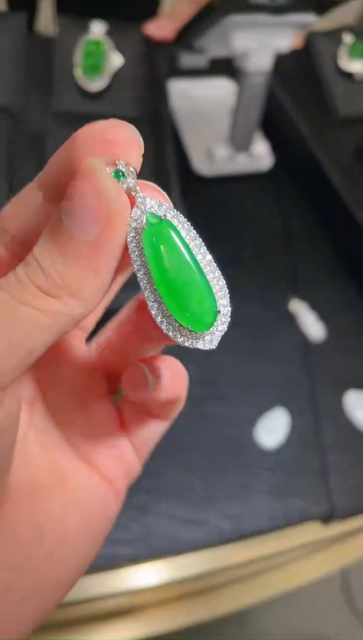 【闪购商品】翡翠吊坠银S925镶嵌60192天然翡翠A货吊坠多样性发