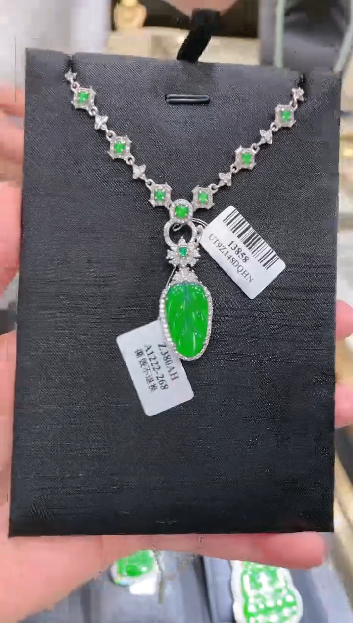 【闪购商品】翡翠吊坠银S925镶嵌60112天然翡翠A货吊坠多样性发