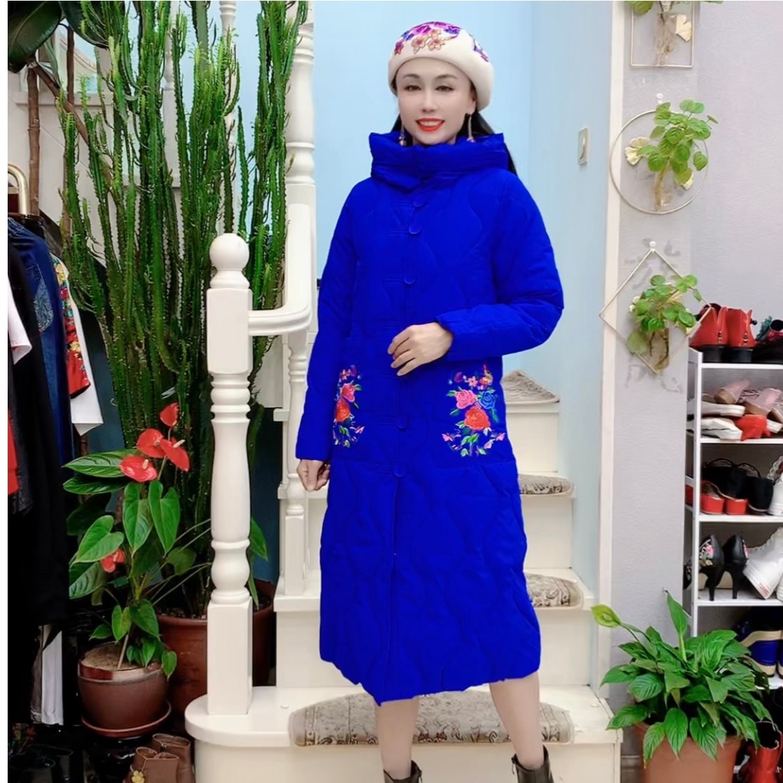 （衣长106）民族风冬装刺绣棉服.228