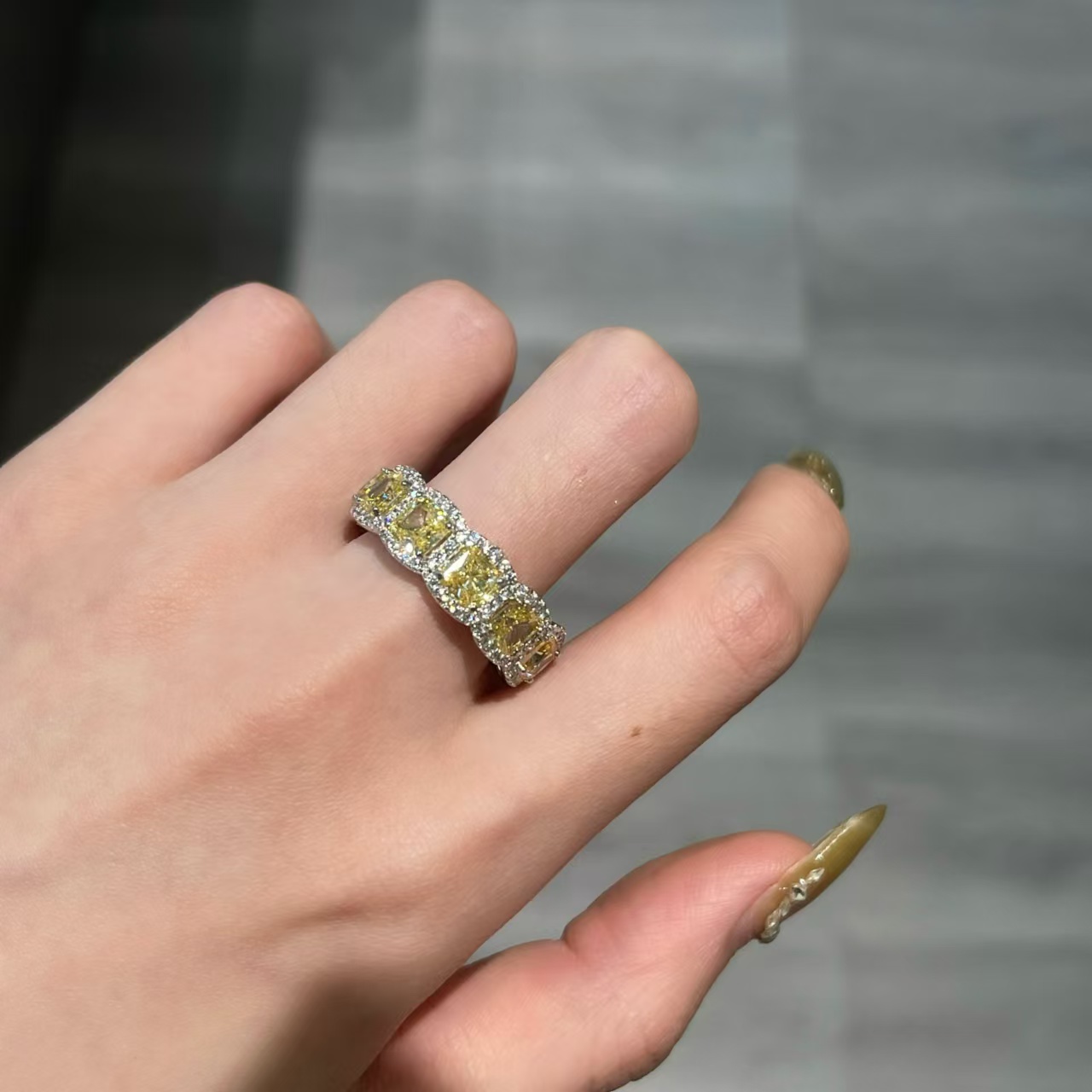 925银戒指 富婆奢享会，经典银镶K金工艺，爆闪奢华5A级戒指，珍藏