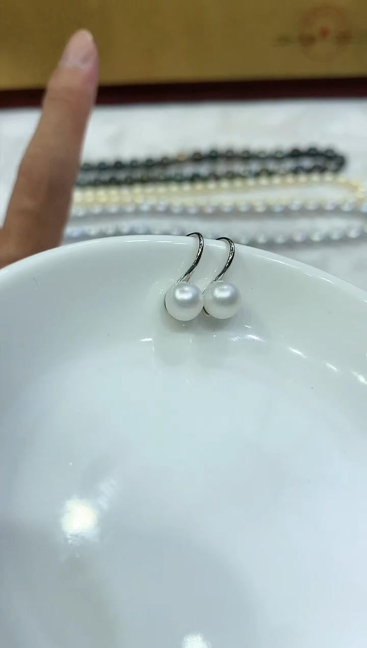 【闪购商品】淡水珍珠耳饰银S925镶嵌B14