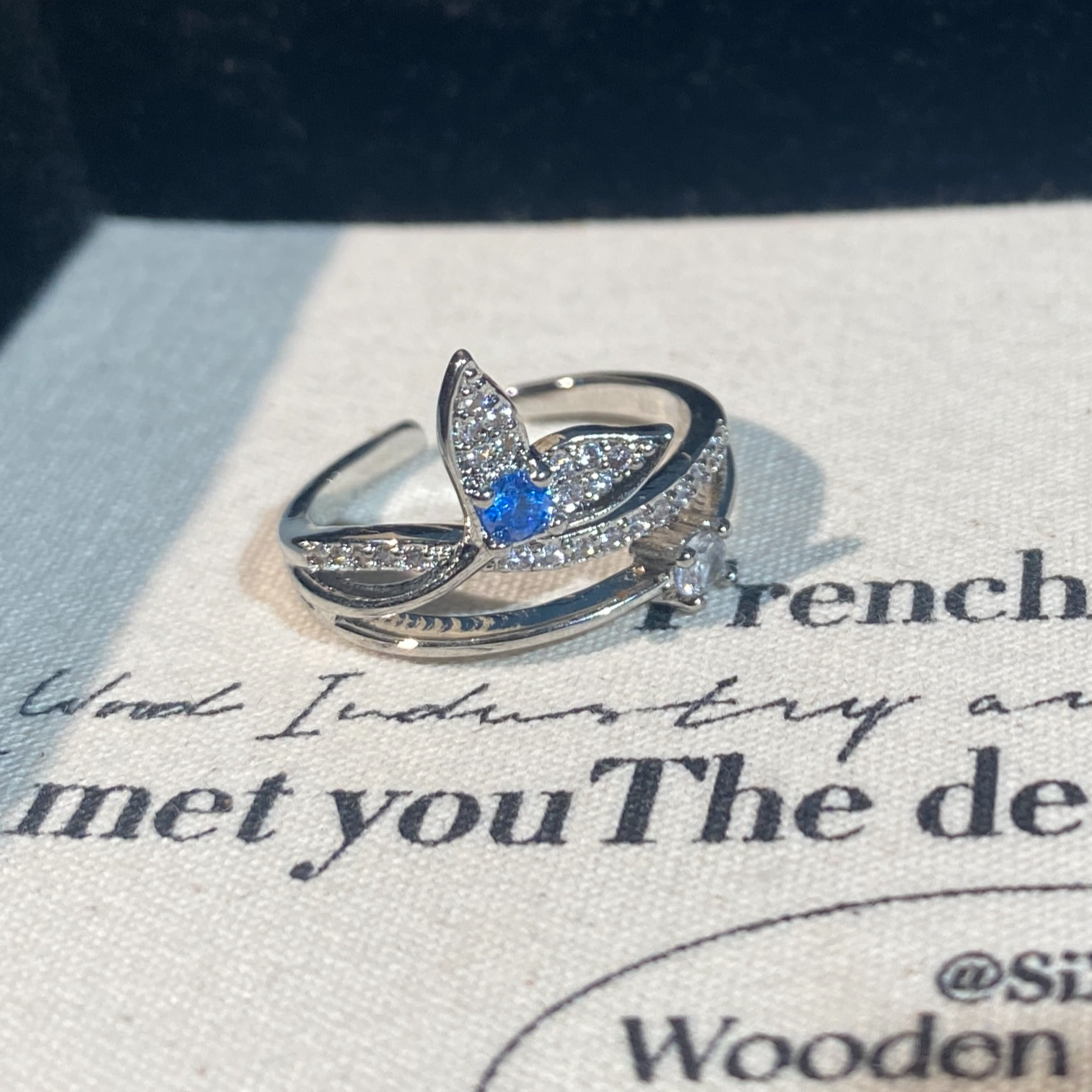 铜合金合成锆石戒指 美人鱼尾 轻奢高级气质小众时尚镶钻女戒指