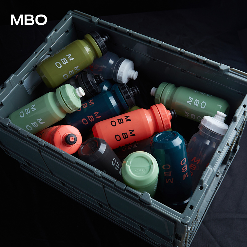 MBO轻量化骑行水壶多色四季户外运动挤压杯大容量骑行水杯创意
