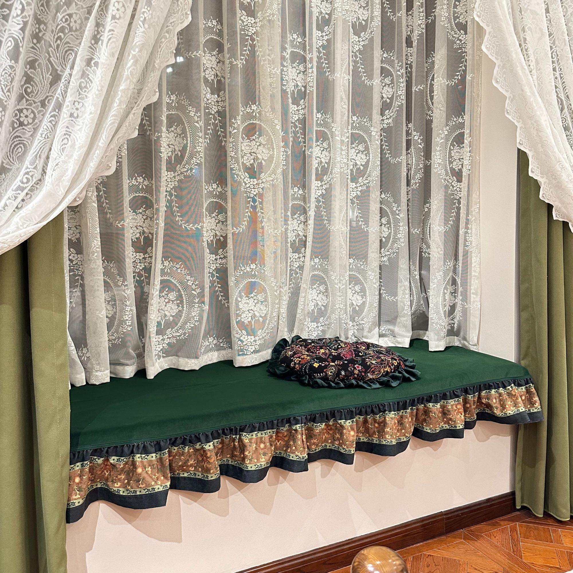 爱丽丝美式复古飘窗垫飘窗垫窗台垫胶垫四季通用榻榻米可拆洗新