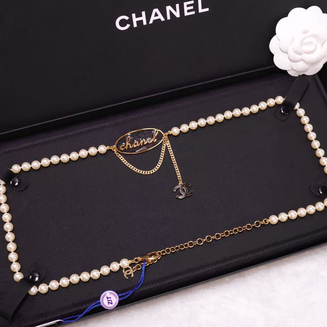 未使用 Chanel/香奈儿 24c金色字母铭牌长款珍珠项链 05989