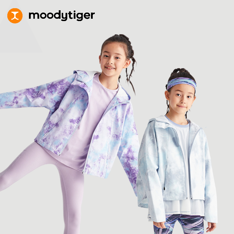 moodytiger女童蝙蝠宽松外套春秋新梭织防风连帽风衣防泼水【临】