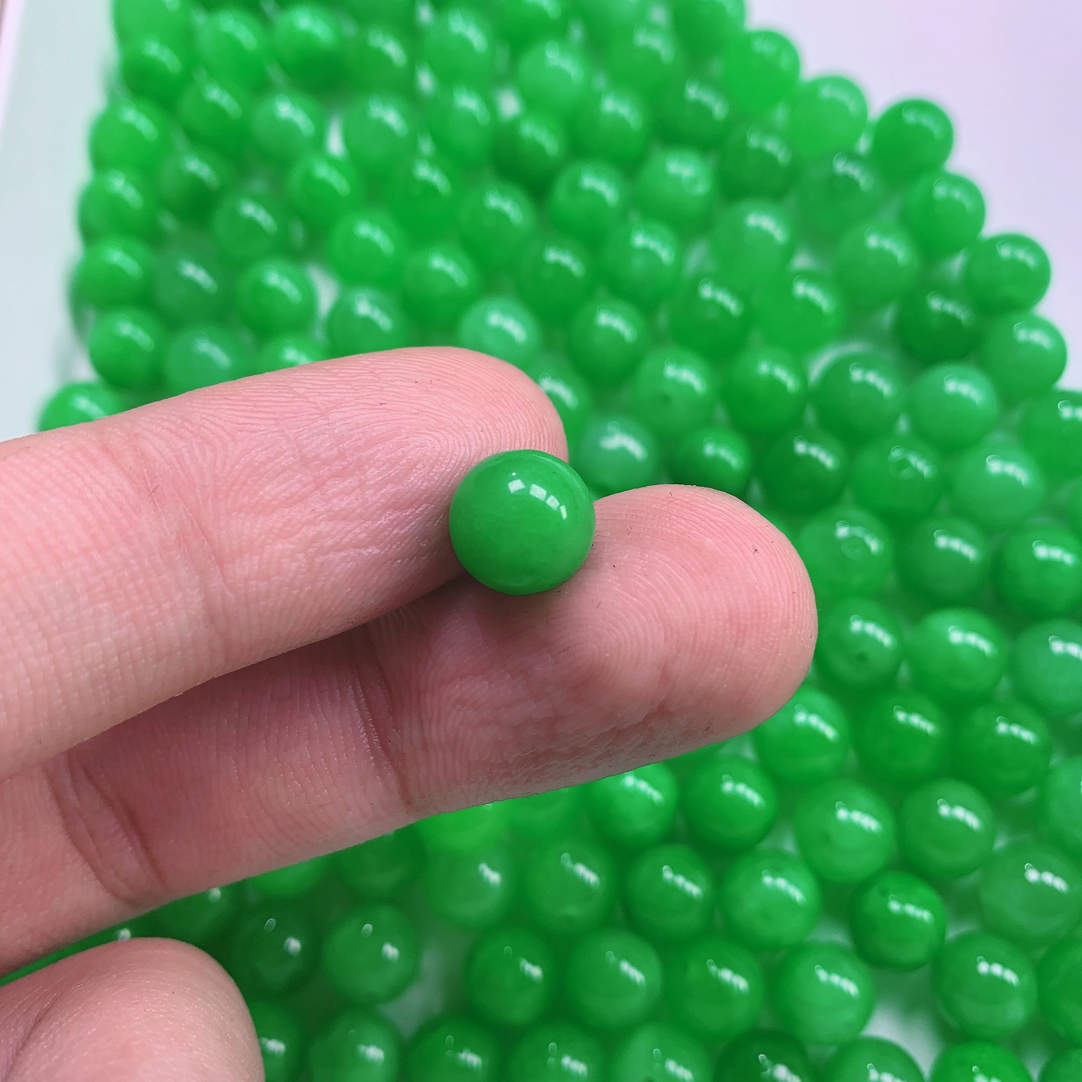 卡9+果绿翡翠散珠（拍一颗发一颗 多样性发其一）