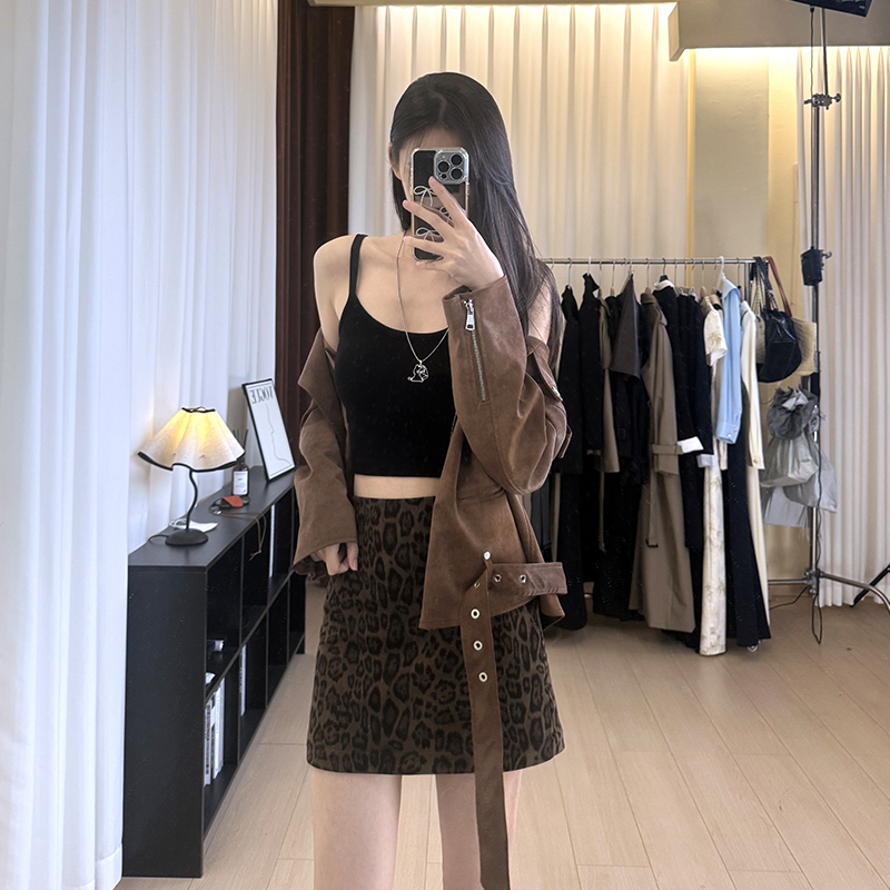 高个子早秋季新品韩式高腰设计感短裙复古初秋冬辣妹豹纹半身裙女