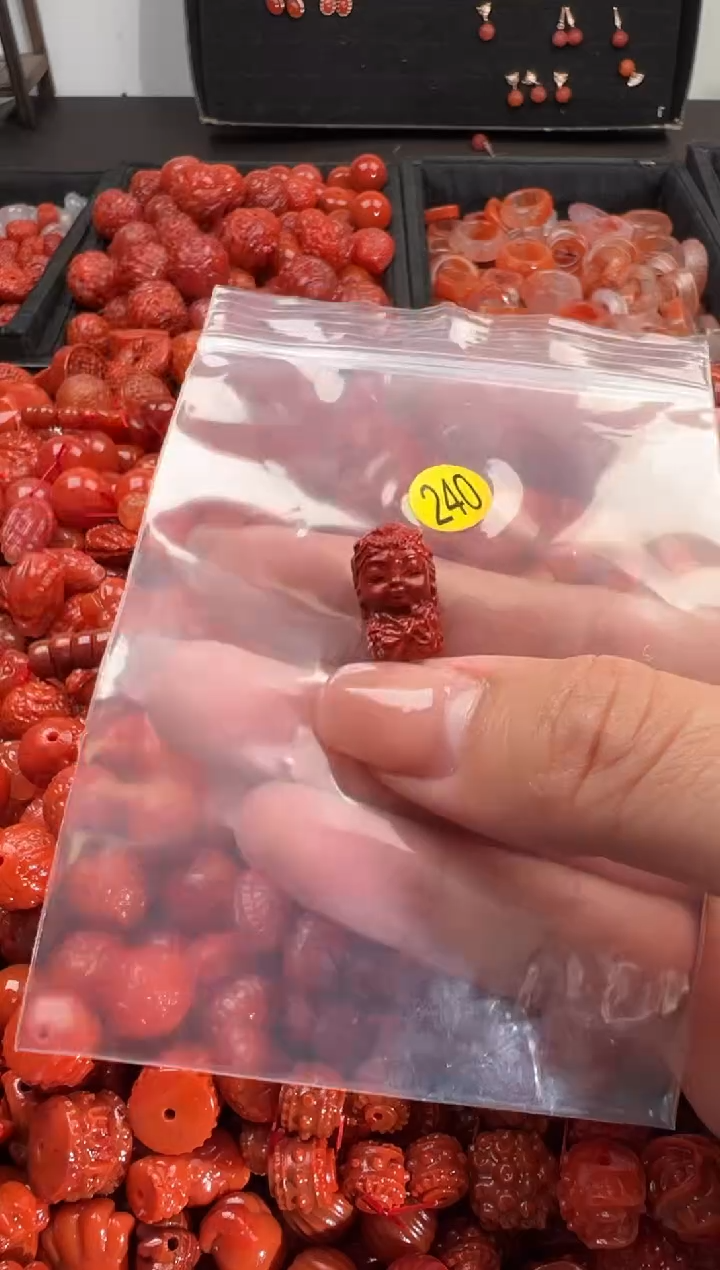 【闪购商品】南红玛瑙颈饰未镶嵌1