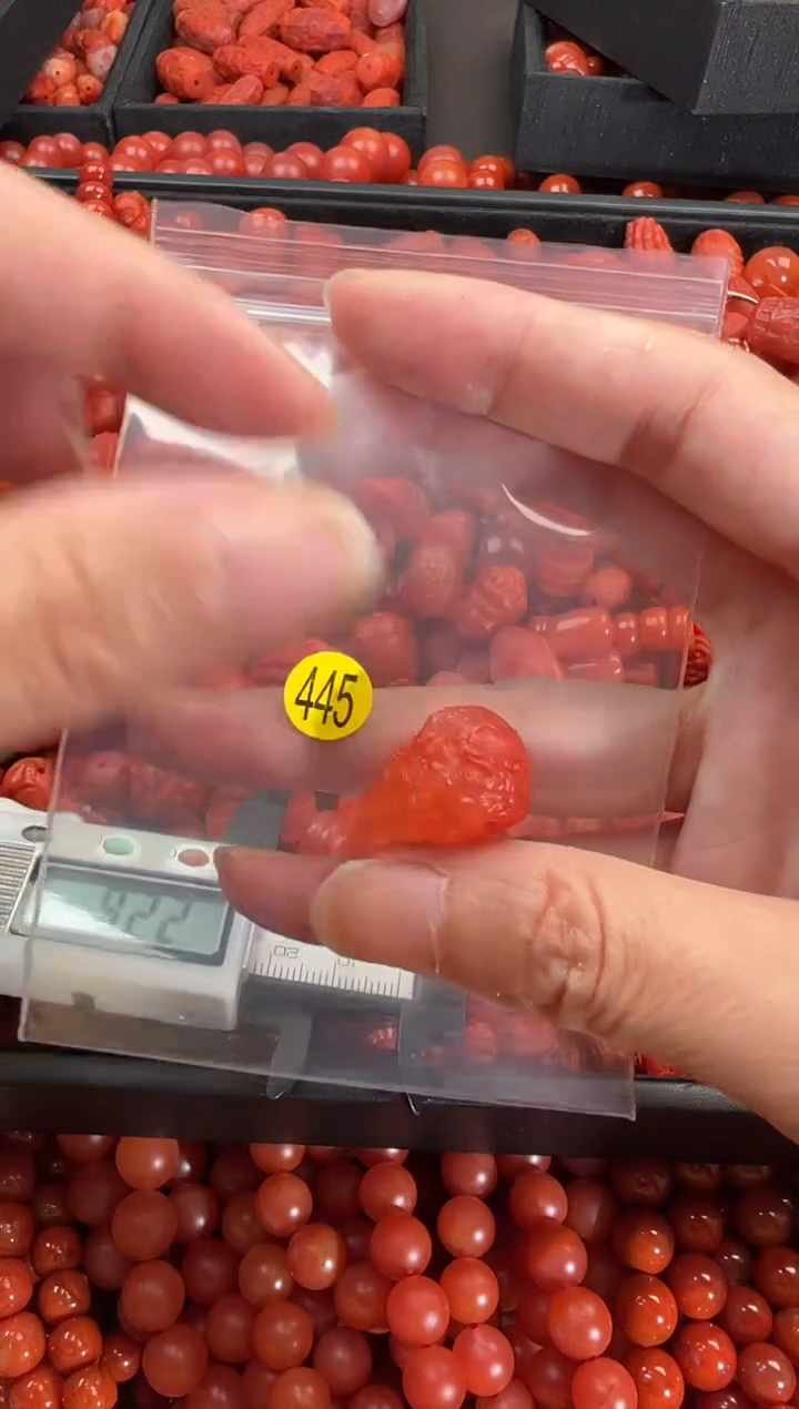 【闪购商品】南红玛瑙颈饰未镶嵌1