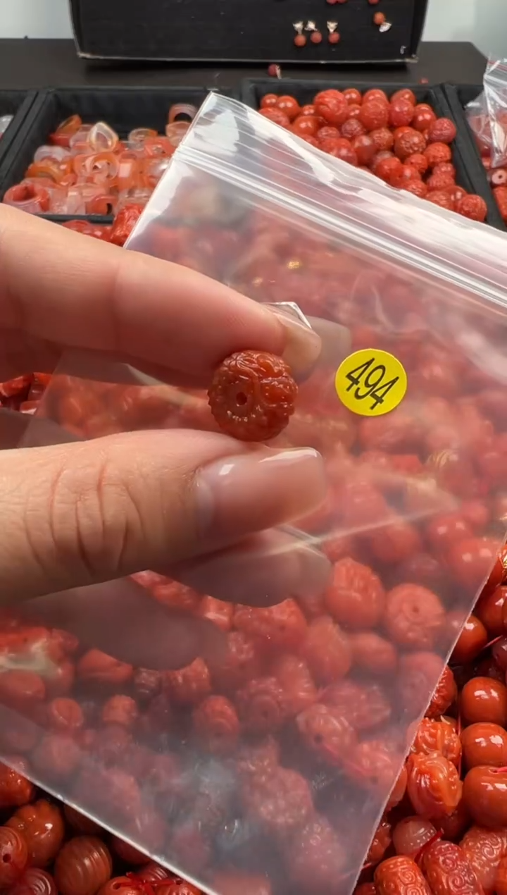【闪购商品】南红玛瑙颈饰未镶嵌2