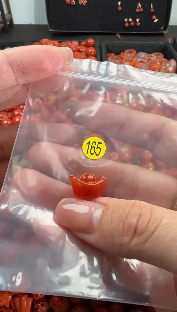 【闪购商品】南红玛瑙颈饰未镶嵌1