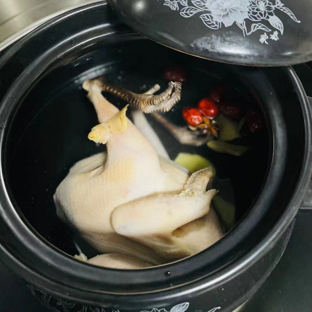 【女硕士推荐】跑山母鸡整鸡  夏季天气原因冷冻发货