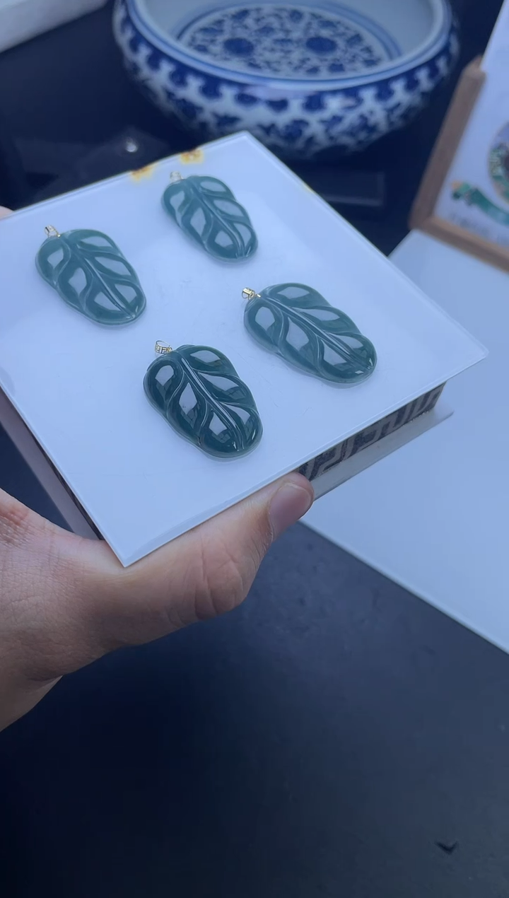 【闪购商品】翡翠挂件18K金镶嵌多样性发一件H9