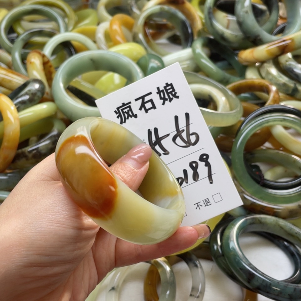 【闪购商品】蛇纹石玉手镯未镶嵌林*