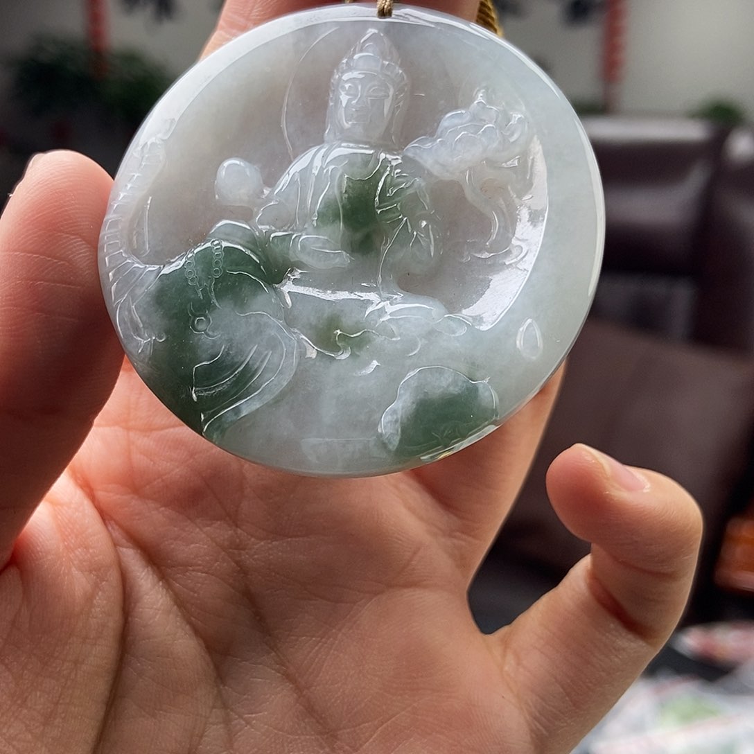 翡翠颈饰未镶嵌颜色多样性发拍一发一