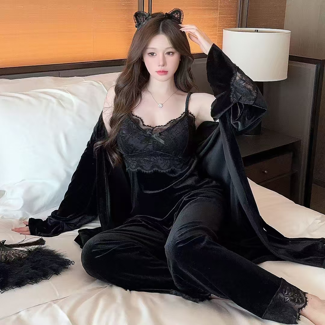 安妮睡衣女冬季带胸垫金钻绒纯欲显瘦蕾丝荷叶边性感三件套吊带