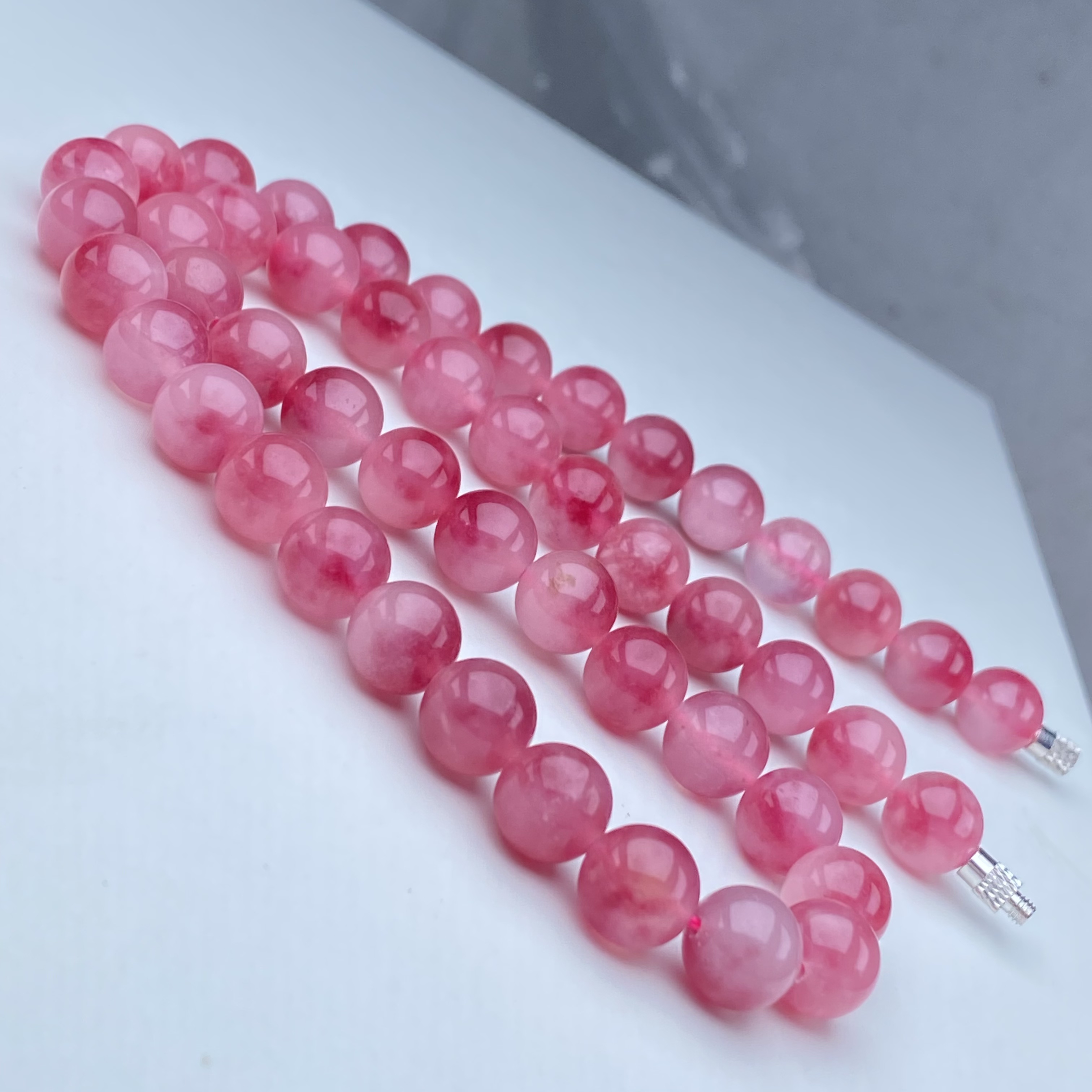 647号精品高货樱花雨粉项链10mm多样性发一件