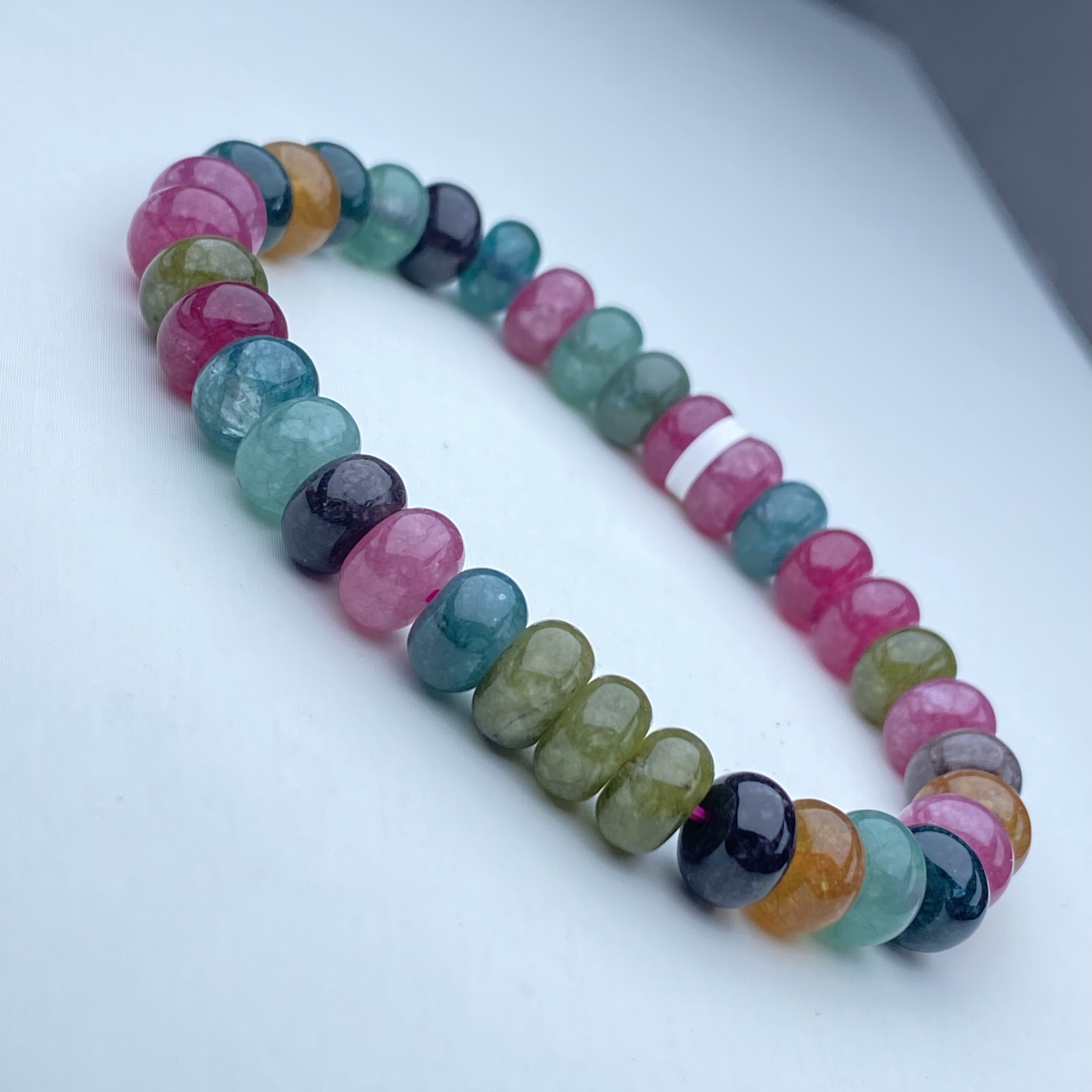 121号精品时尚彩虹碧手链8mm多样性发一件