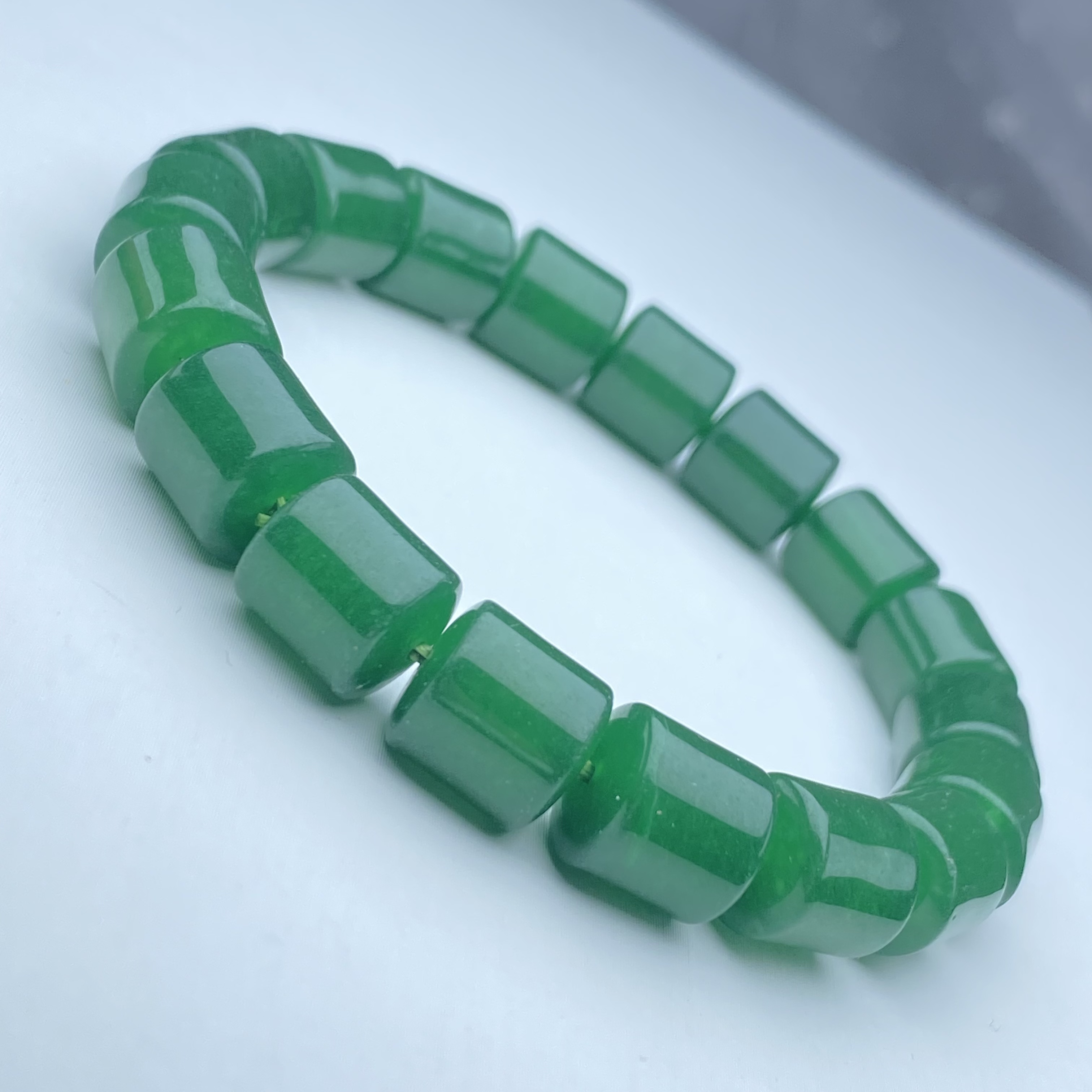 614号精品辣绿路路通手链10mm多样性发一件