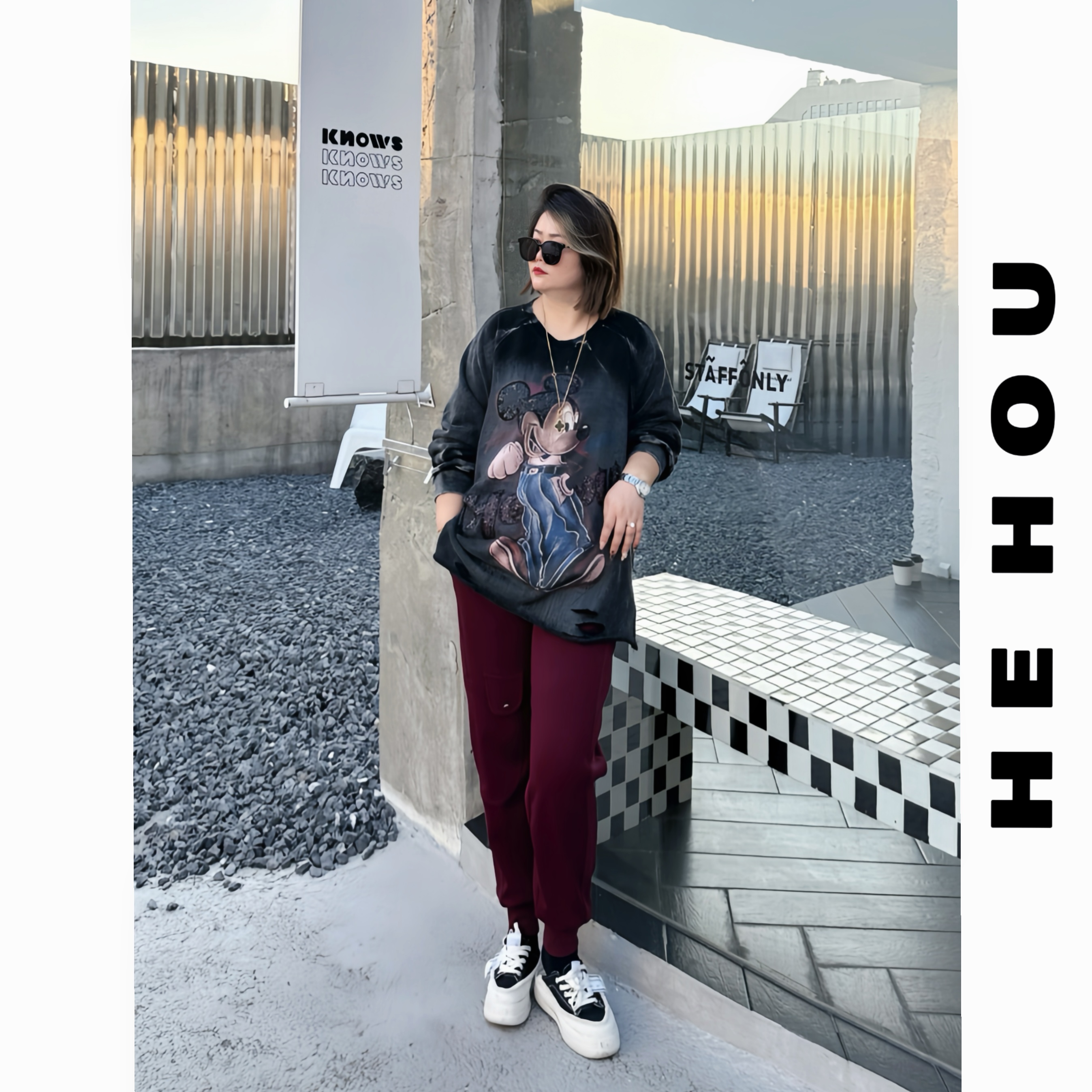 52173 和后大码 秋季卡通印花百搭潮流时宽松原创设计师显瘦卫衣