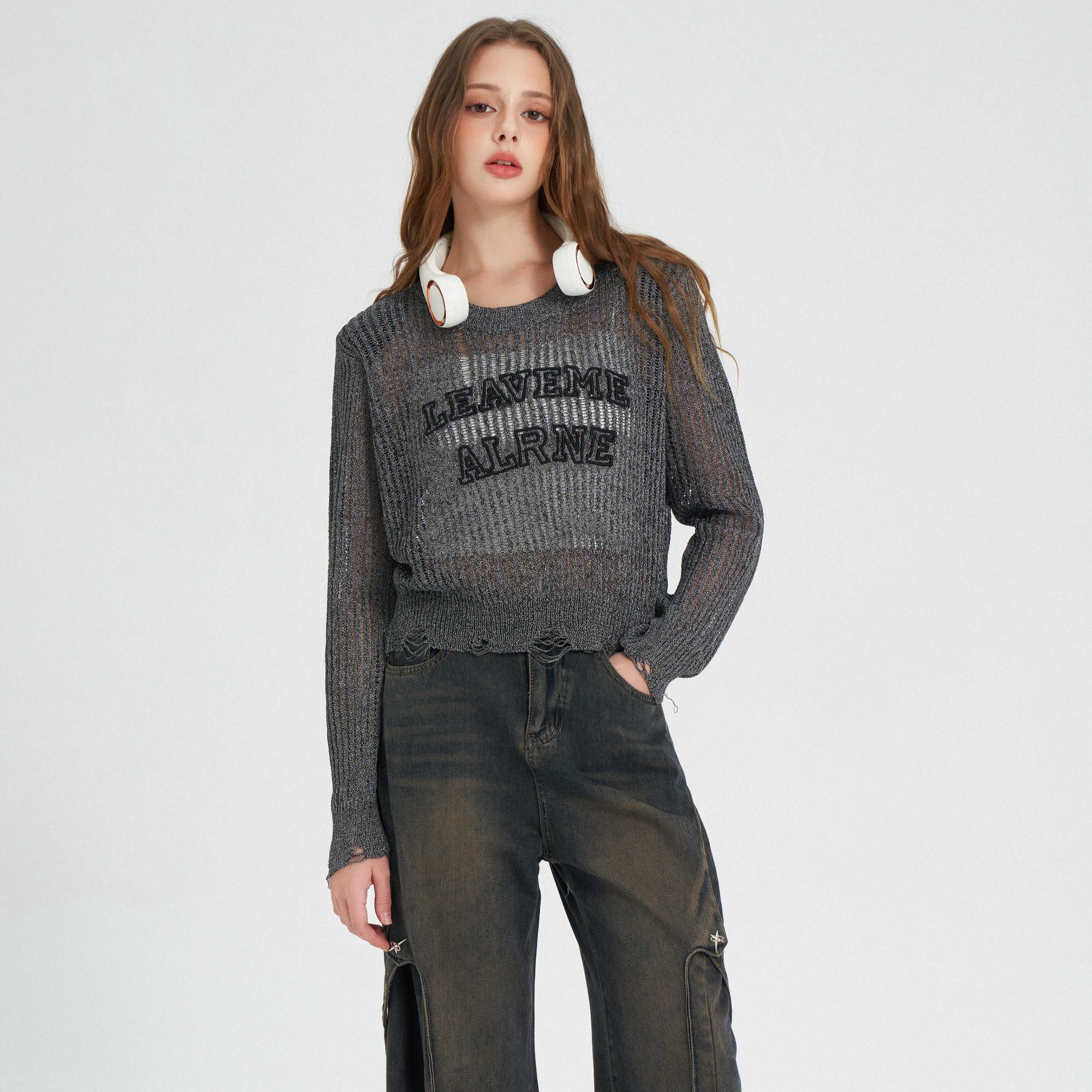 24秋VNN   美式慵懒风破洞短款针织衫字母刺绣垫肩毛衣长袖女士秋