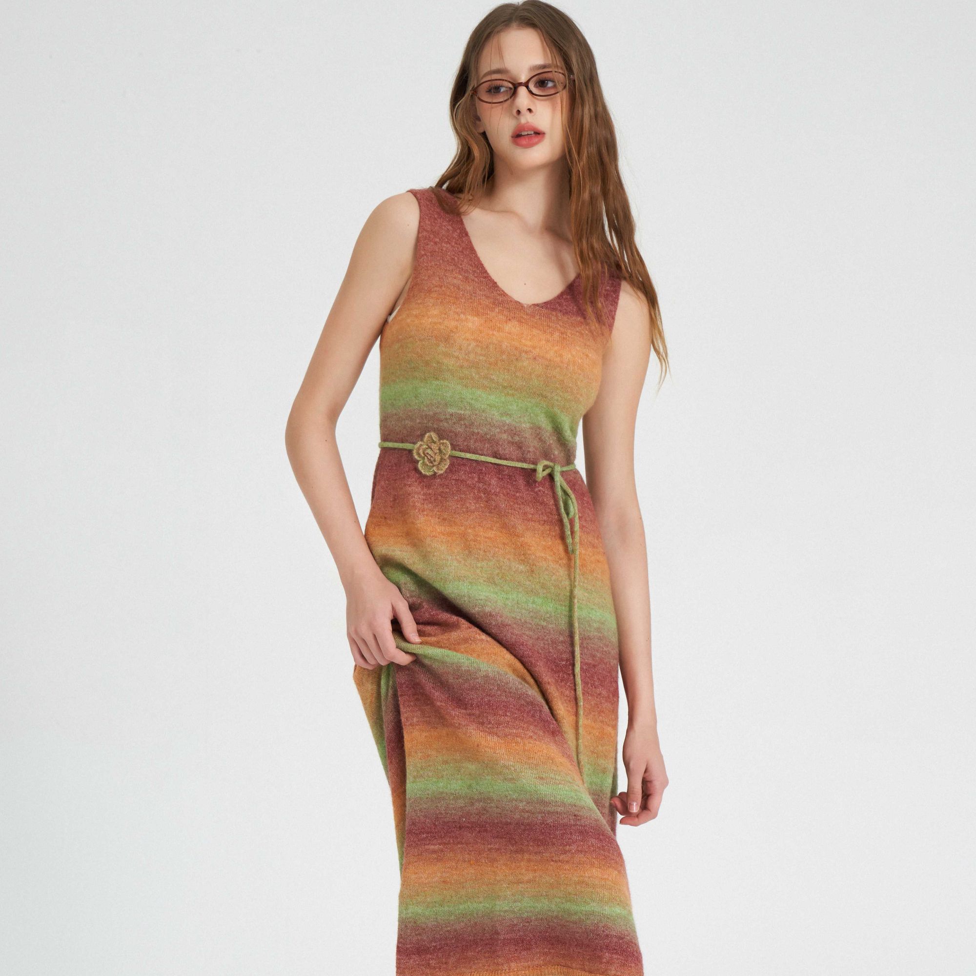 24秋VNN 吊带连衣裙2024秋季新款渐变气质针织背心裙设计气质无袖