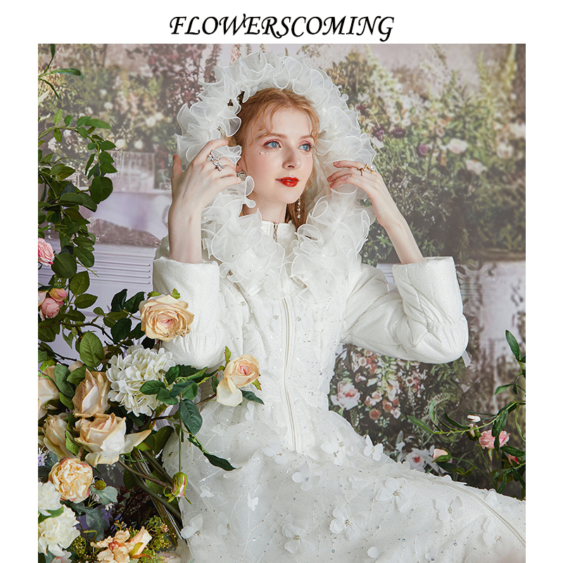 花儿开了冬季新款超仙公主连帽女修身中长款过膝外套