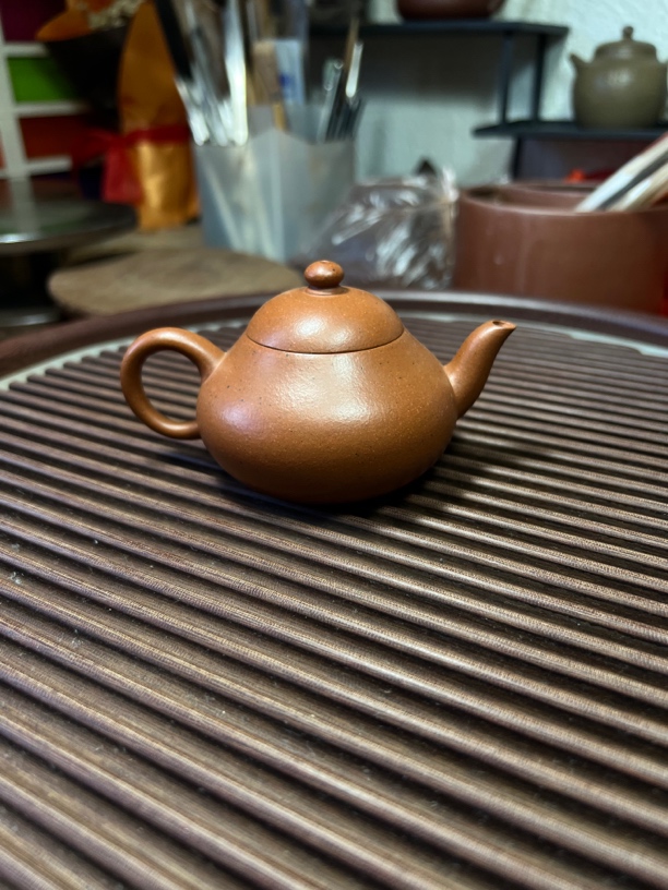 梨形壶，精工半手，容量120cc,老红泥