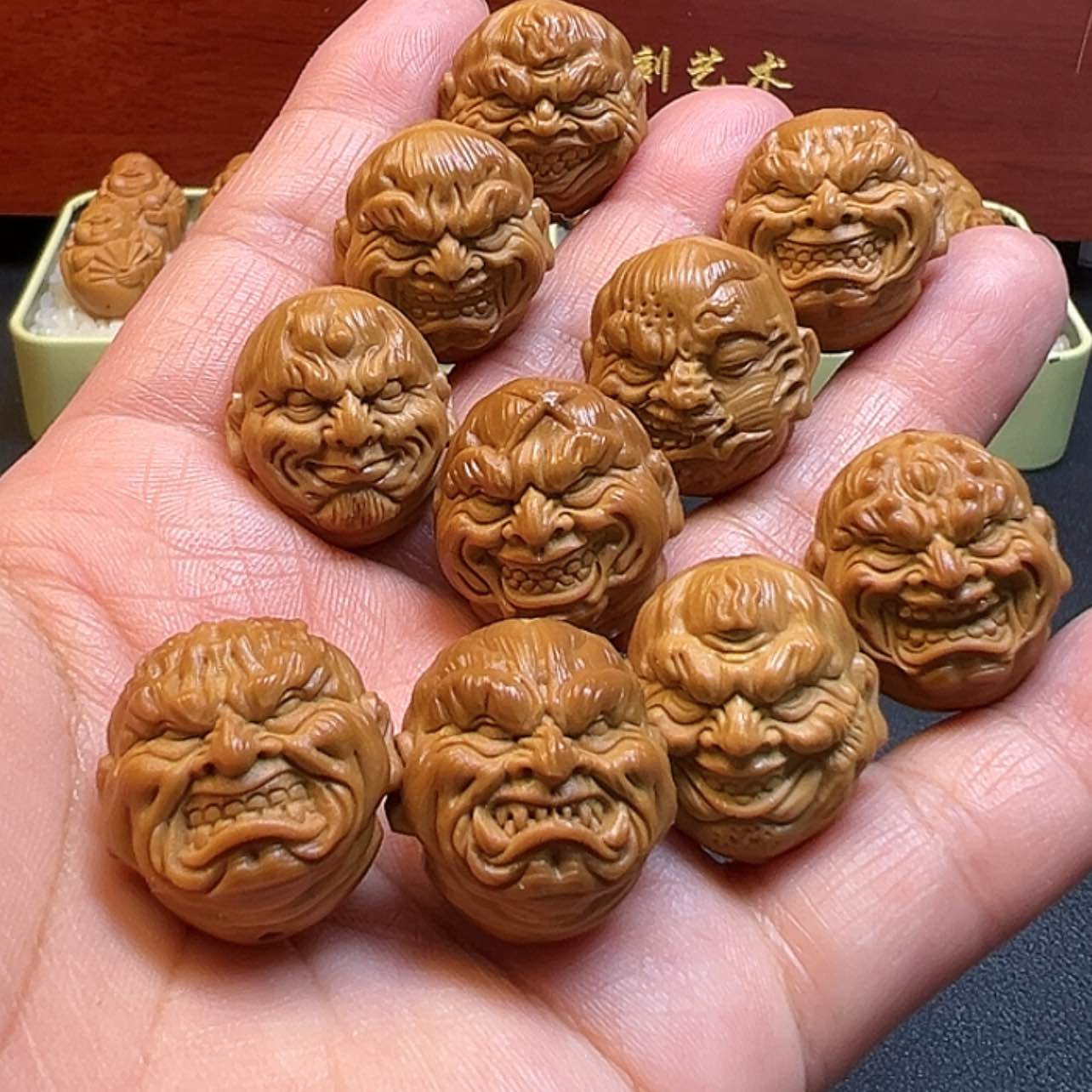 【闪购商品】橄榄核核雕2.0恶僧