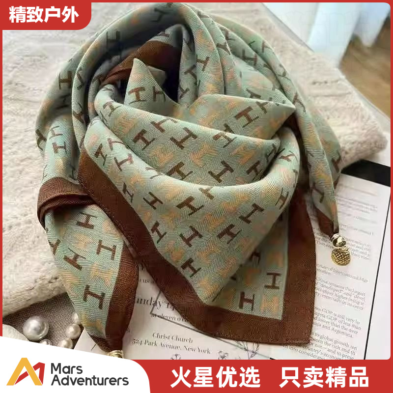 方巾丝巾女新款磁吸扣护颈小围巾女秋冬季脖子围脖护颈