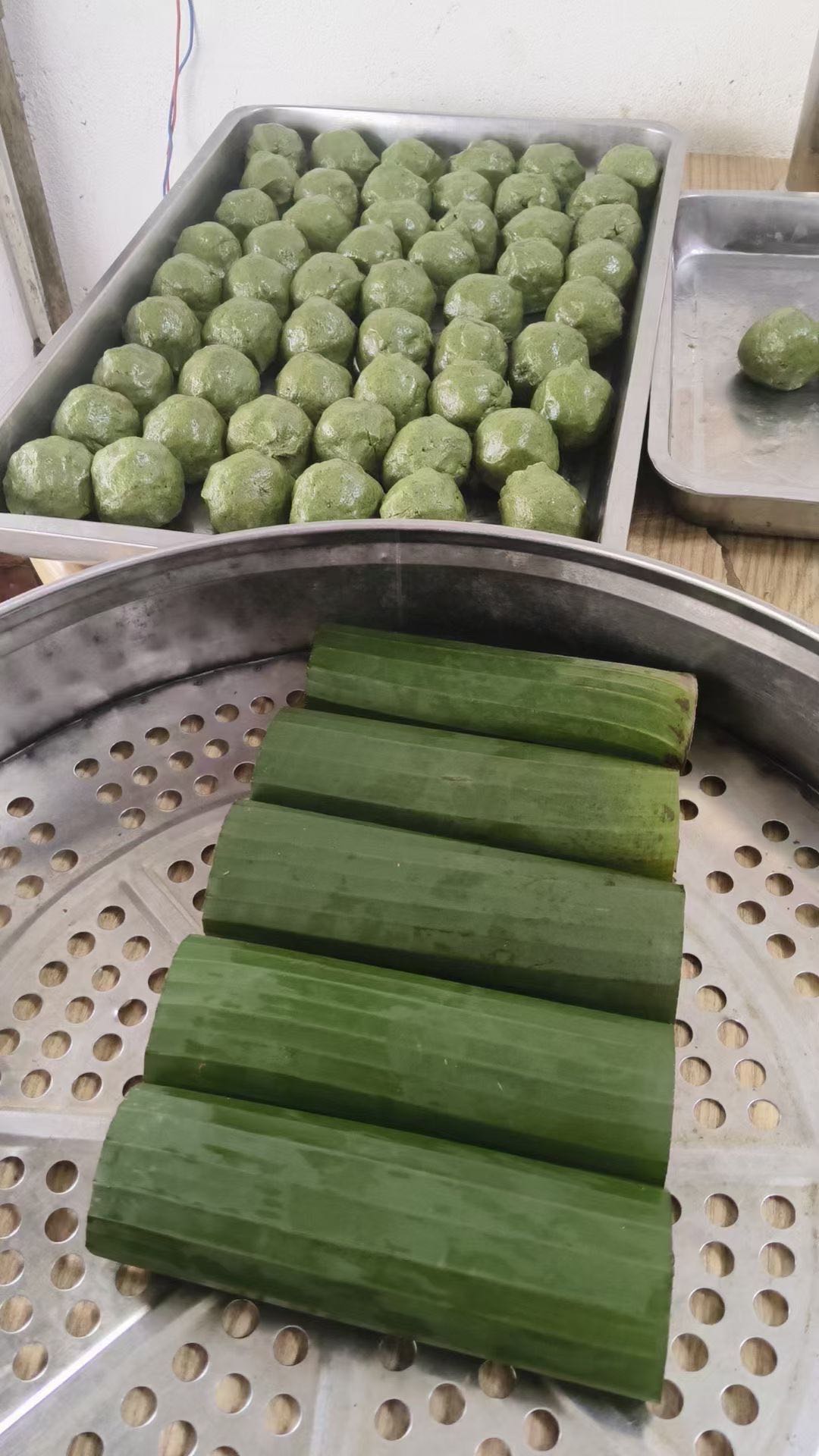  广西都安 麻叶馍糍粑 纯手工（芝麻花生馅）