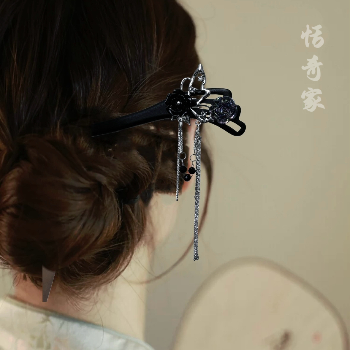 恬奇家1727”暗黑蝴蝶“新中式清冷感银色蝴蝶小众木质发簪日常简约