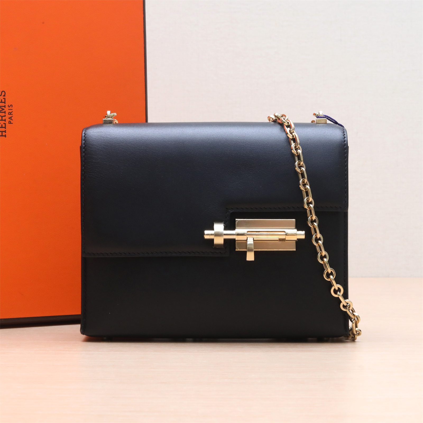 99新 Hermes/爱马仕 活动【小花Han】手枪插销包 17 黑 Box皮 Y刻包