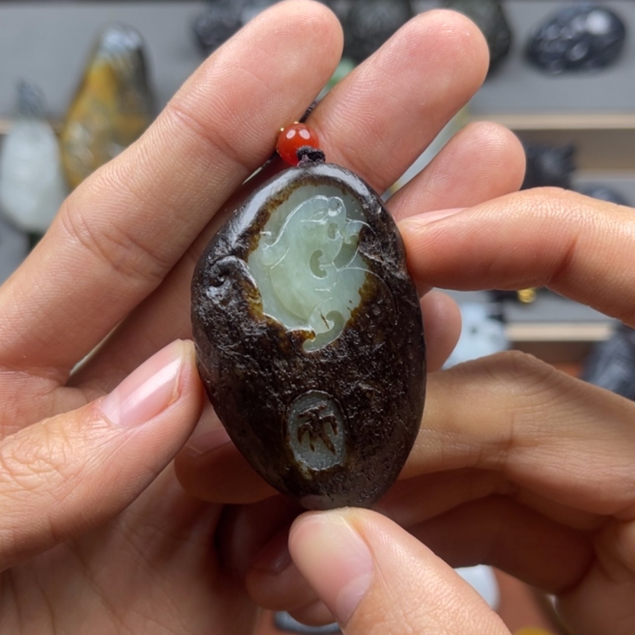 【闪购商品】和田玉颈饰未镶嵌灰***忆