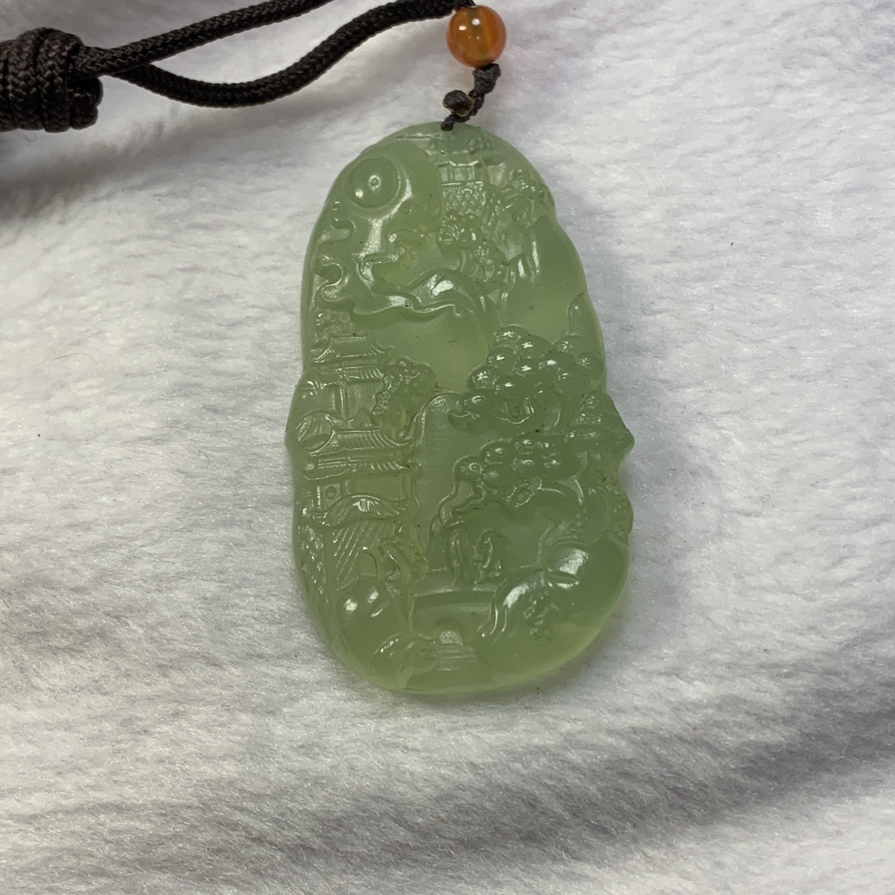 天然岫玉绿冰山水无事牌 牌子