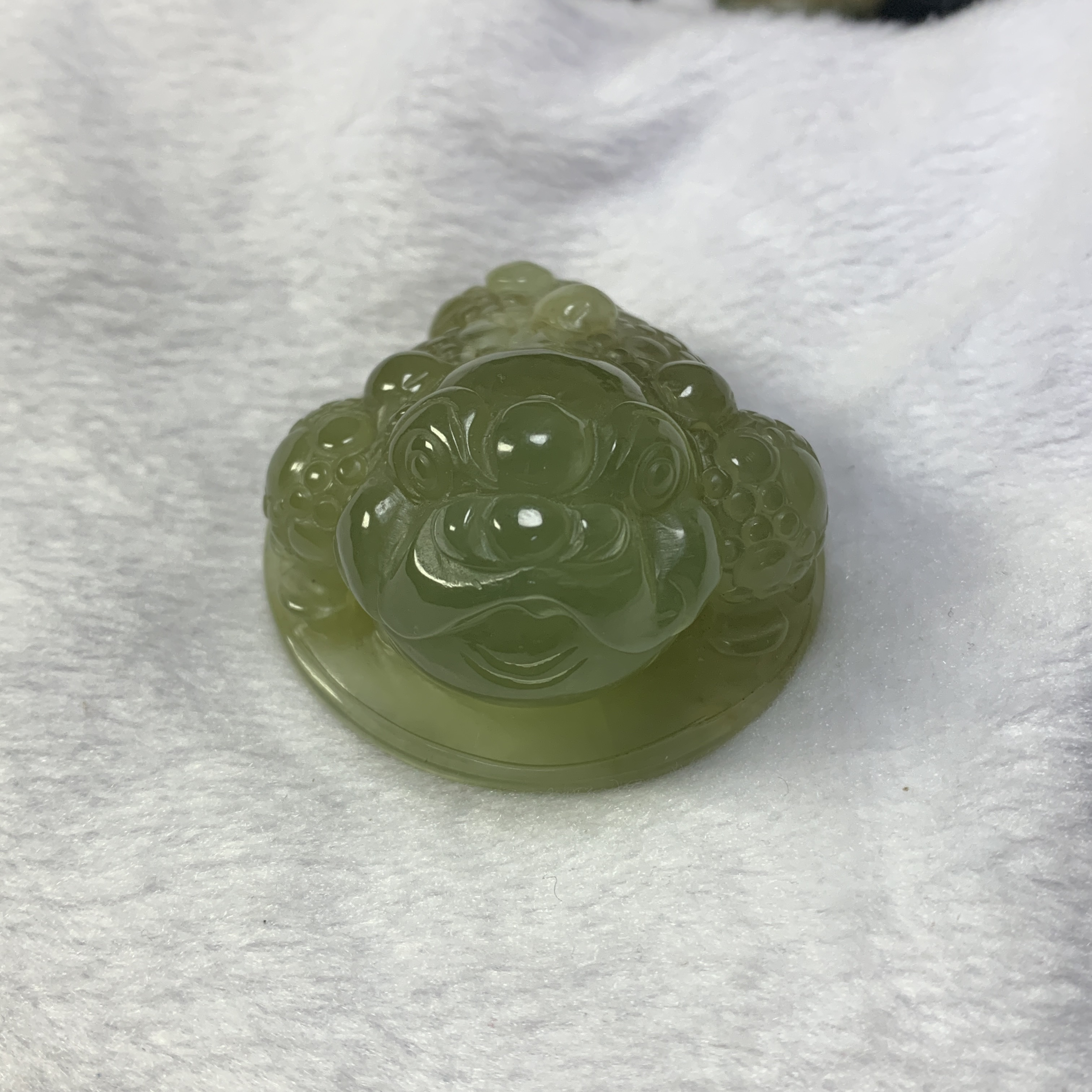 天然岫玉金蟾摆件