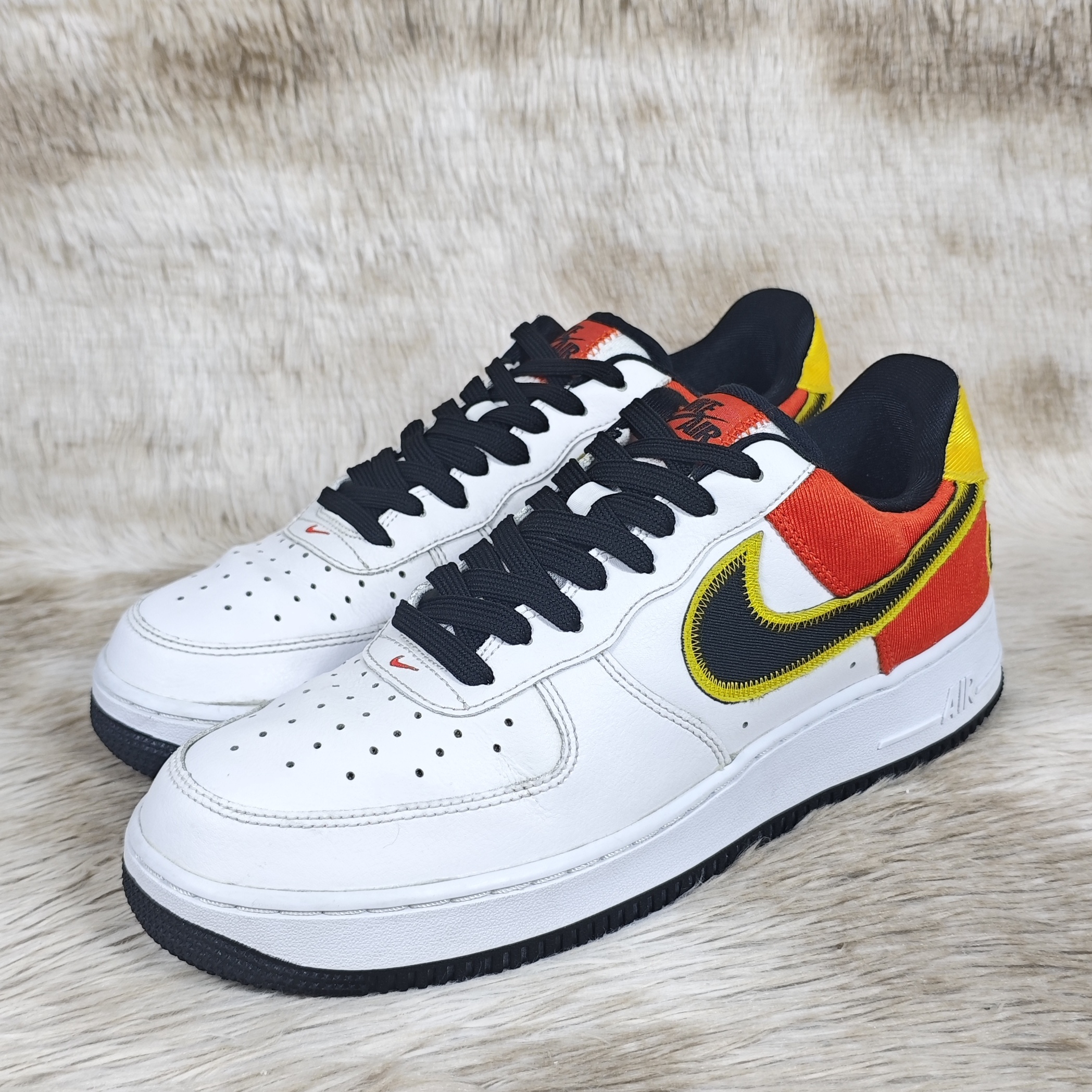 43码 正品 AF1 外星人 鞋头补胶痕迹 9新 公价：899#921b4